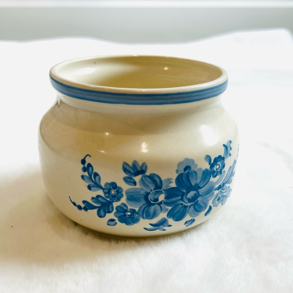Vintage pottery/ planter